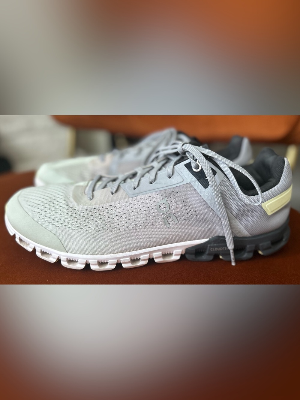 On Running Cloudflow 3.0 ‘Alloy Magnet’ Running Shoes